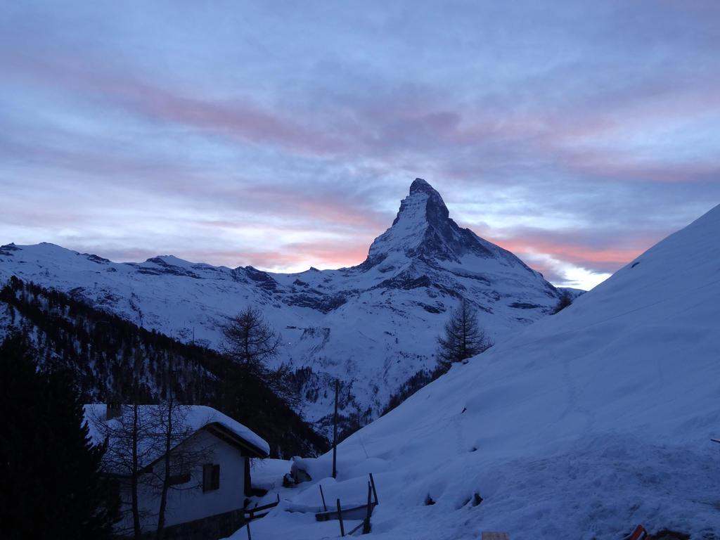 Caya Bijou Im Herzen Von Zermatt Exterior photo